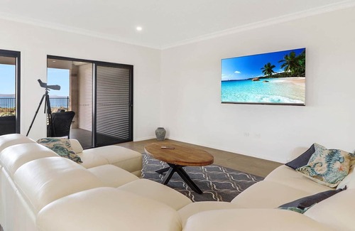 Emu Park House | The Crown Jewel