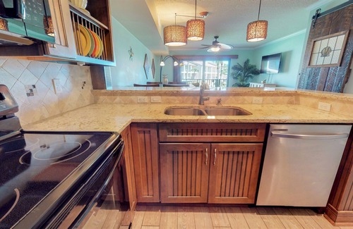 St. Augustine Beach Condo | ~The Crowned Pineapple~ A Quintessential Oceanfront Treasure