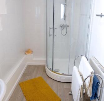 Burry Port Apartment | The Crows Nest Holiday Home
