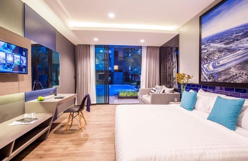 Buriram Hotel | The Crystal Hotel Buriram - formerly X2 Vibe Buriram