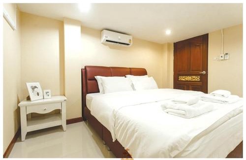 Ranong House | The Crystal Ranong 202 Cozy classic room