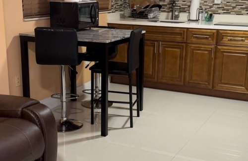 Pembroke Pines Apartment | The Cuckoos Nest Studio Apt