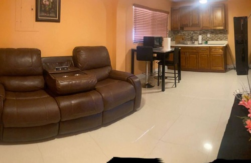 Pembroke Pines Apartment | The Cuckoos Nest Studio Apt