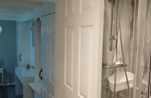 Brixham Apartment | The Cuddy - Apartment with garden