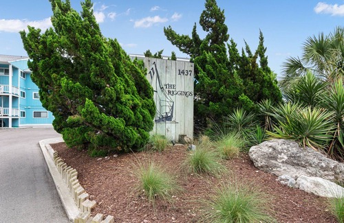 Kure Beach Condo | The Cure in Kure Beach, OCEAN FRONT,1 bedroom,1st floor sleeps 6