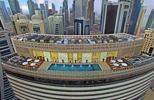 Diplomatic Area Apartment | The Curve Hotel