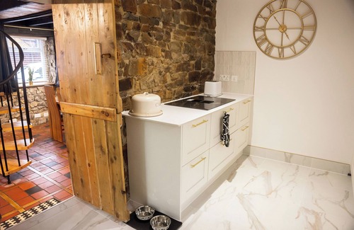 Maesteg House | The CwtchnA fusion of modern meets old in a traditional Welsh mining valley