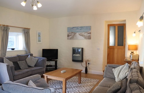 Lamphey Apartment | The Dairy, Portclew Cottages