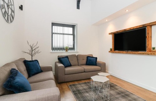 Keith Apartment | The Dance Hall at The Institute Executive Apartments