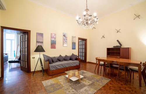 Montecalvario Apartment | The Dante Apartment By HouseinNaples