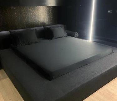 Gomti Nagar Apartment | The Dark Room