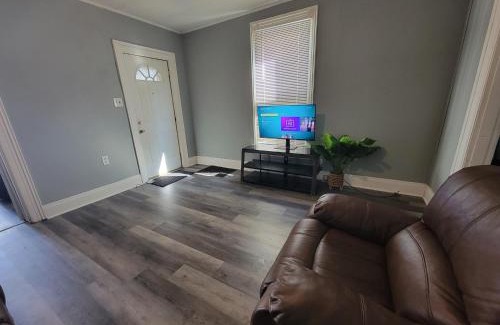 Dayton Apartment | The Dayton House