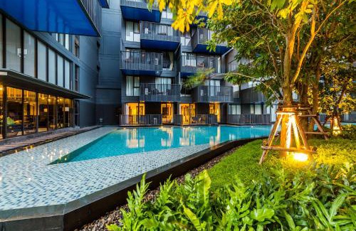 Patong Apartment | The Deck Condominium by Lofty