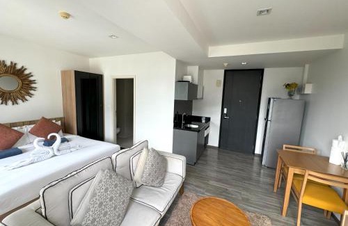 Patong Apartment | The Deck Condominium by Lofty