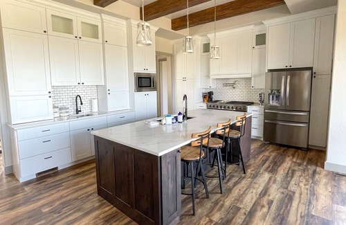 Brule House | The "Deckhouse" Lakehouse Estate at Lake Mac