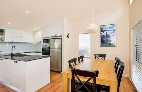 Culburra Beach House | The Deckhouse - Pet Friendly - 2 Mins to Beach