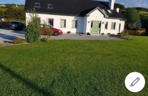 Killarney House | The Deenagh