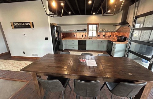 Granville House | The Deerfield Farms Home