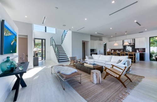 Lake Ida Shores House | The Delray Luxe Haven - Waterfront Modern Retreat!