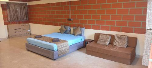 Kotagiri House | The den by the trees