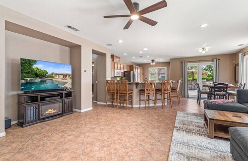 Indio House | The Deniro at Indian Palms Country Club - Elegant Design, Cozy Fire Pit & Poolside Bliss