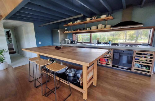 Boomerang Beach House | The Depot@Boomerang - unique architect-designed house close to bush and beach.