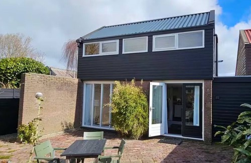 Warmenhuizen House | The Dijkhuysje by ZILT.