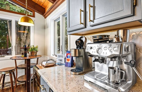 Rowleys Bay House | The DiSalvo Lakehouse