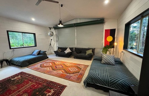 Gleniffer House | The Disco Studio - Unique Artist Escape with Swimming Hole
