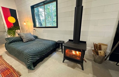 Gleniffer House | The Disco Studio - Unique Artist Escape with Swimming Hole