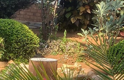 Lobatse Bed & Breakfast | The Divas Nest