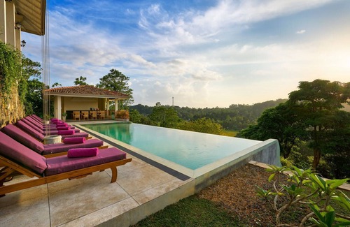 Unawatuna Villa | The Divine Villa and Pavilion