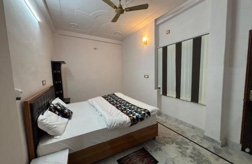 Varanasi Apartment | The Divyakashi stay