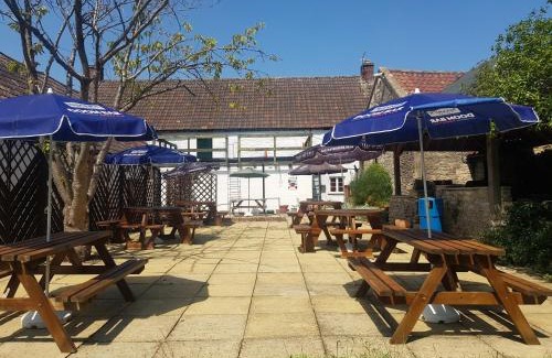 Chipping Sodbury Bed & Breakfast | The Dog Inn
