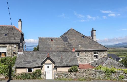 Harlech House | The Doll's House