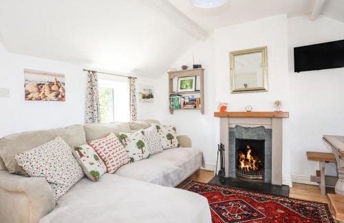 Harlech House | The Doll's House