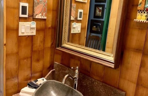 Ashfield Bed & Breakfast | The Dolon House Bed and Breakfast
