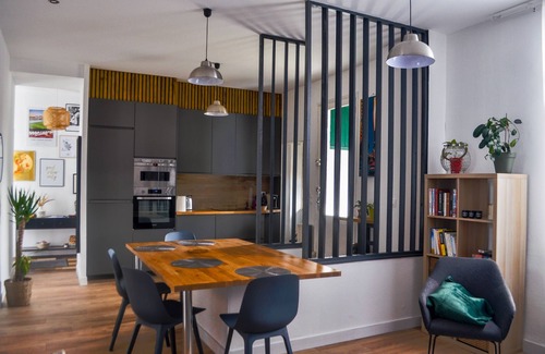 Talence House | The Domaine du Petit Basque near tram and bus