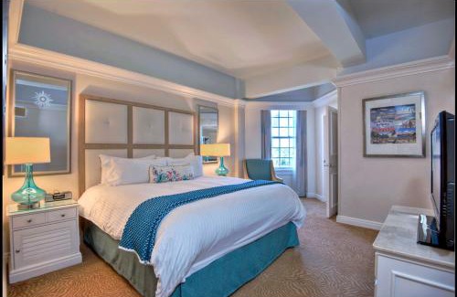 St. Pete Beach Hotel | The Don CeSar