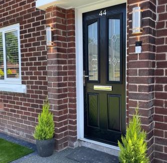 Netherton House | The Dooley 3-Beds Sleeps 6 Pet Friendly