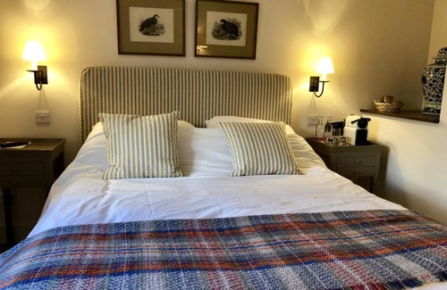 Withyham Bed & Breakfast | The Dorset Arms Cottage & Pub Rooms