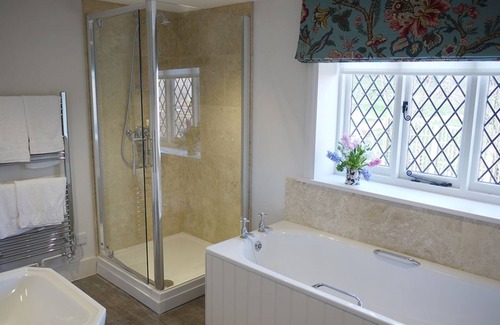 Withyham Bed & Breakfast | The Dorset Arms Cottages
