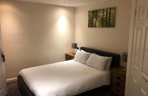 Kilmarnock Hotel | The Douglas Hotel