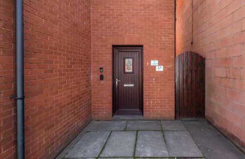Uddingston Apartment | The Douglas - Spacious 2 bed apartment in Uddingston