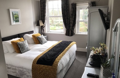 Combpyne Hotel | The Dower House Hotel