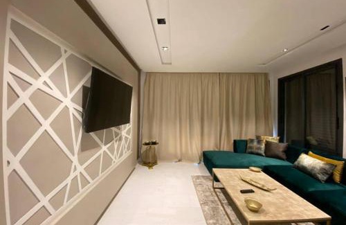 RACINE EXTENSION Apartment | THE DREAM 12 - SENSATIONAL & COMFORTABLE,NEW FLAT