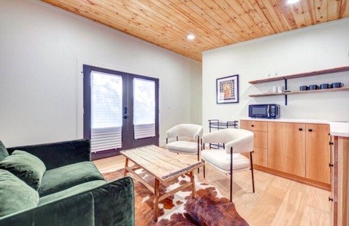 Warrenton Apartment | The Dreamer - Farmstead