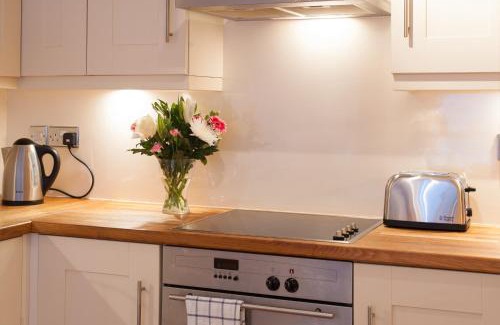 Old Town Apartment | The Drummond Street Residence