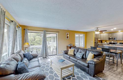Myrtle Beach Apartment | The Dry Dock, Unit 302