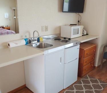Yachats Hotel | The Dublin House Motel